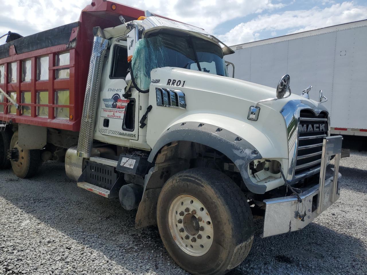 Lot #2935952755 2016 MACK 700 GU700