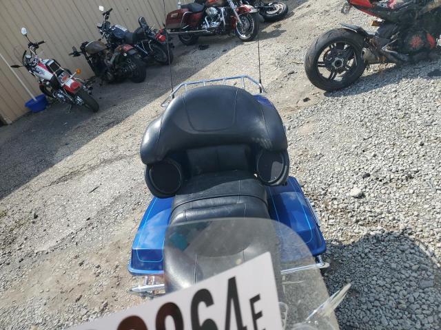 2010 HARLEY-DAVIDSON FLHTCU 1HD1FC415AB651989