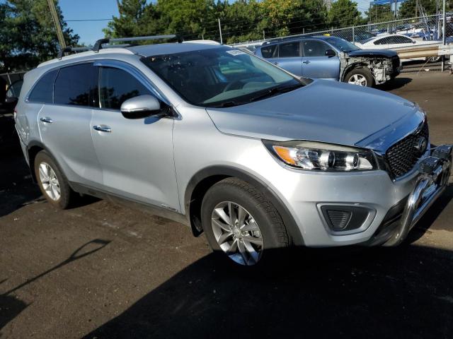 VIN 5XYPGDA56JG374099 2018 KIA Sorento, LX no.4