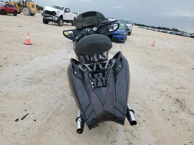 2012 VICTORY MOTORCYCLES VISION TOU 5VPSW36N1C3003165