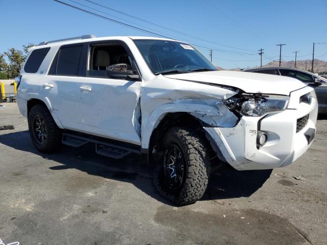 VIN JTEZU5JRXJ5186605 2018 Toyota 4runner, SR5 no.4