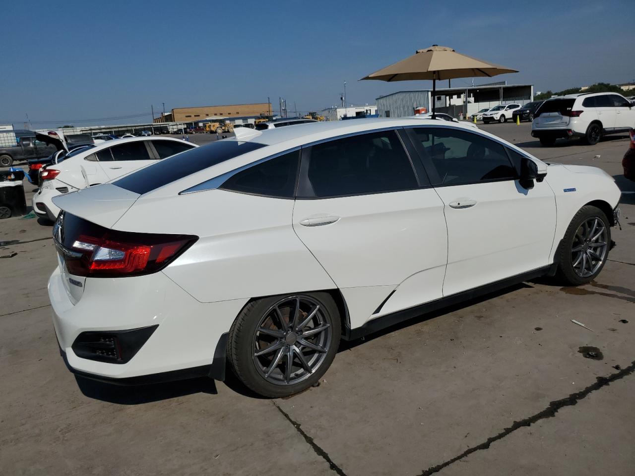 Lot #2738954232 2018 HONDA CLARITY