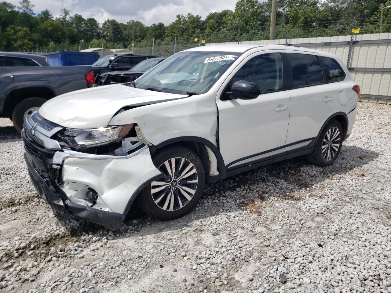 Mitsubishi Outlander 2020 Low