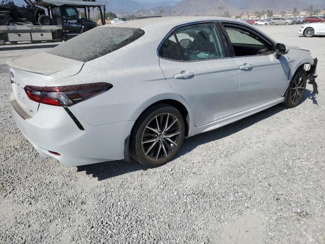 VIN 4T1G11AK0NU071342 2022 Toyota Camry, SE no.3