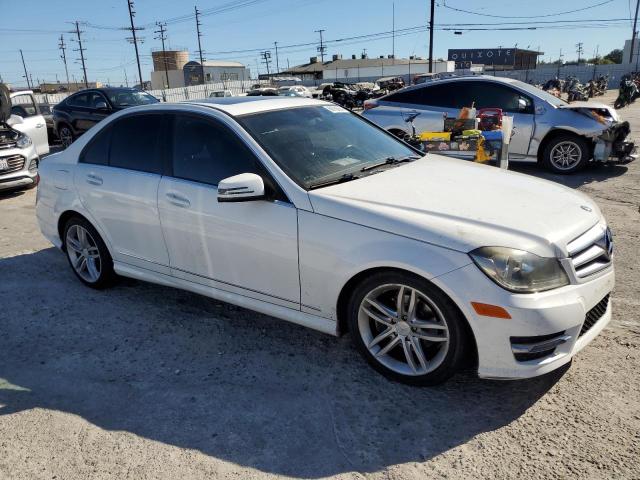 VIN WDDGF4HB4DA765101 2013 Mercedes-Benz C-Class, 250 no.4