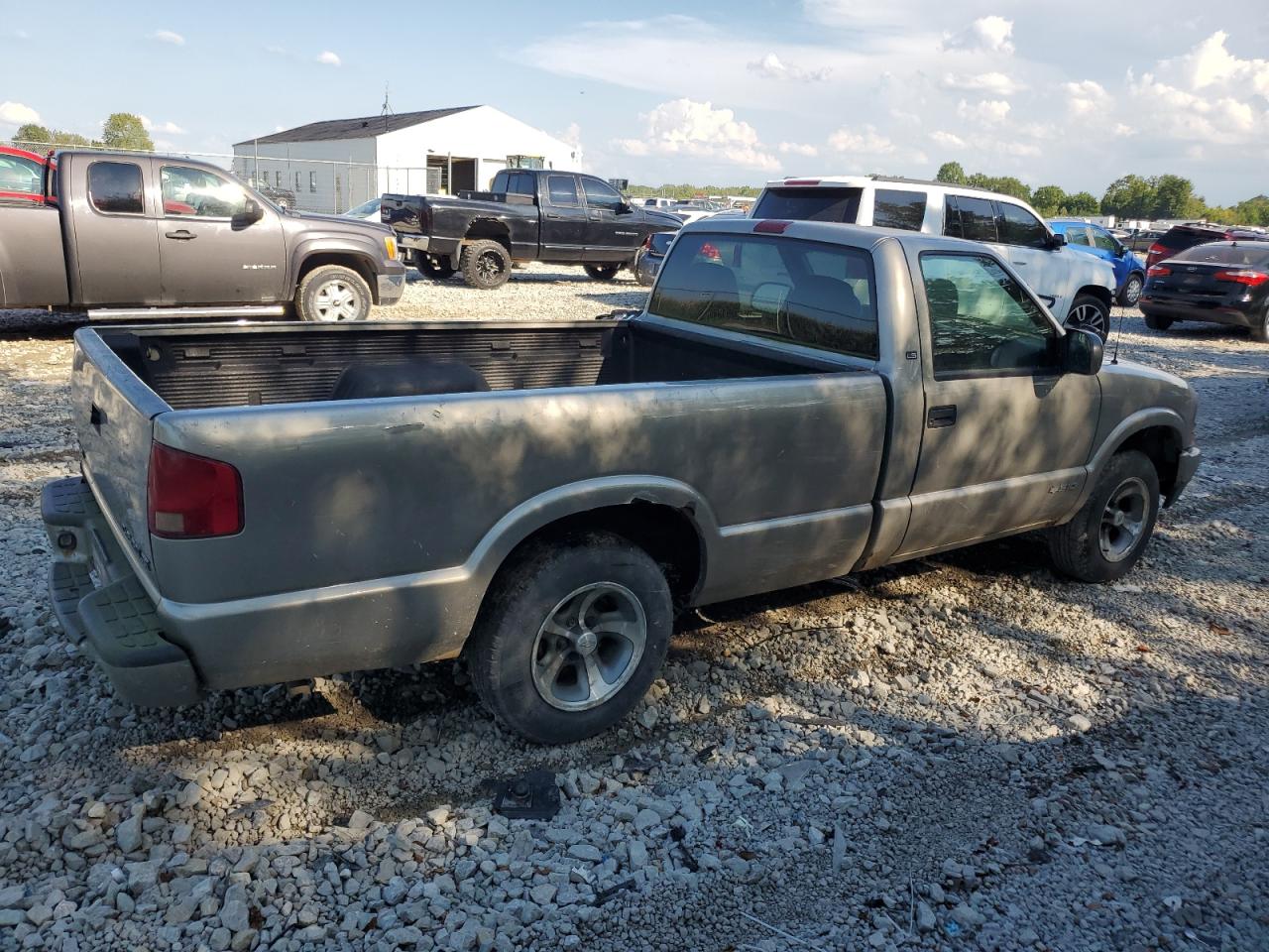 Lot #2960391736 2002 CHEVROLET S TRUCK S1