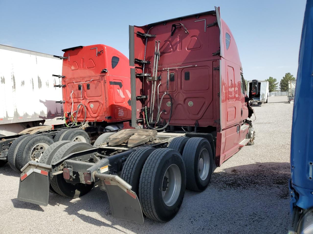 Lot #3020457197 2015 FREIGHTLINER CASCADIA 1