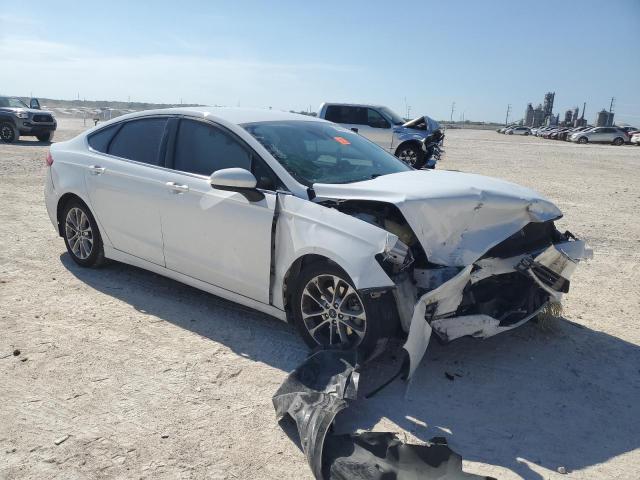 VIN 3FA6P0HD2KR148138 2019 Ford Fusion, SE no.4