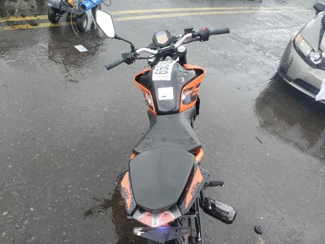 2022 KTM 200 DUKE MD2JPC407NC037316