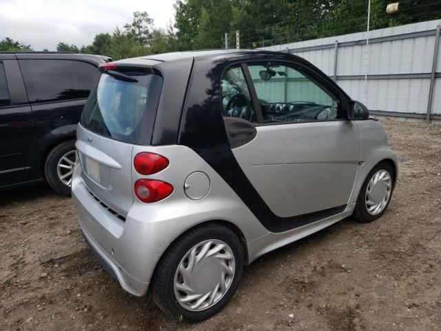 VIN WMEEJ3BA3DK711035 2013 SMART FORTWO no.3