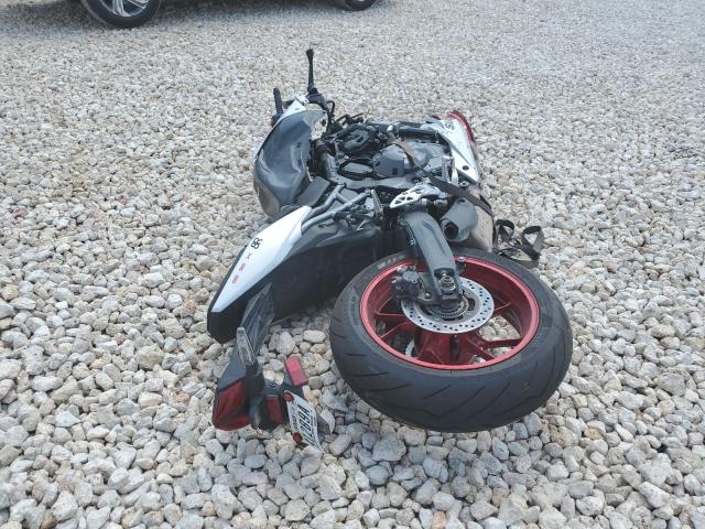 2024 SUZUKI GSX800 F JS1EM13B6R7100776