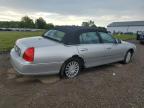 LINCOLN TOWN CAR U photo