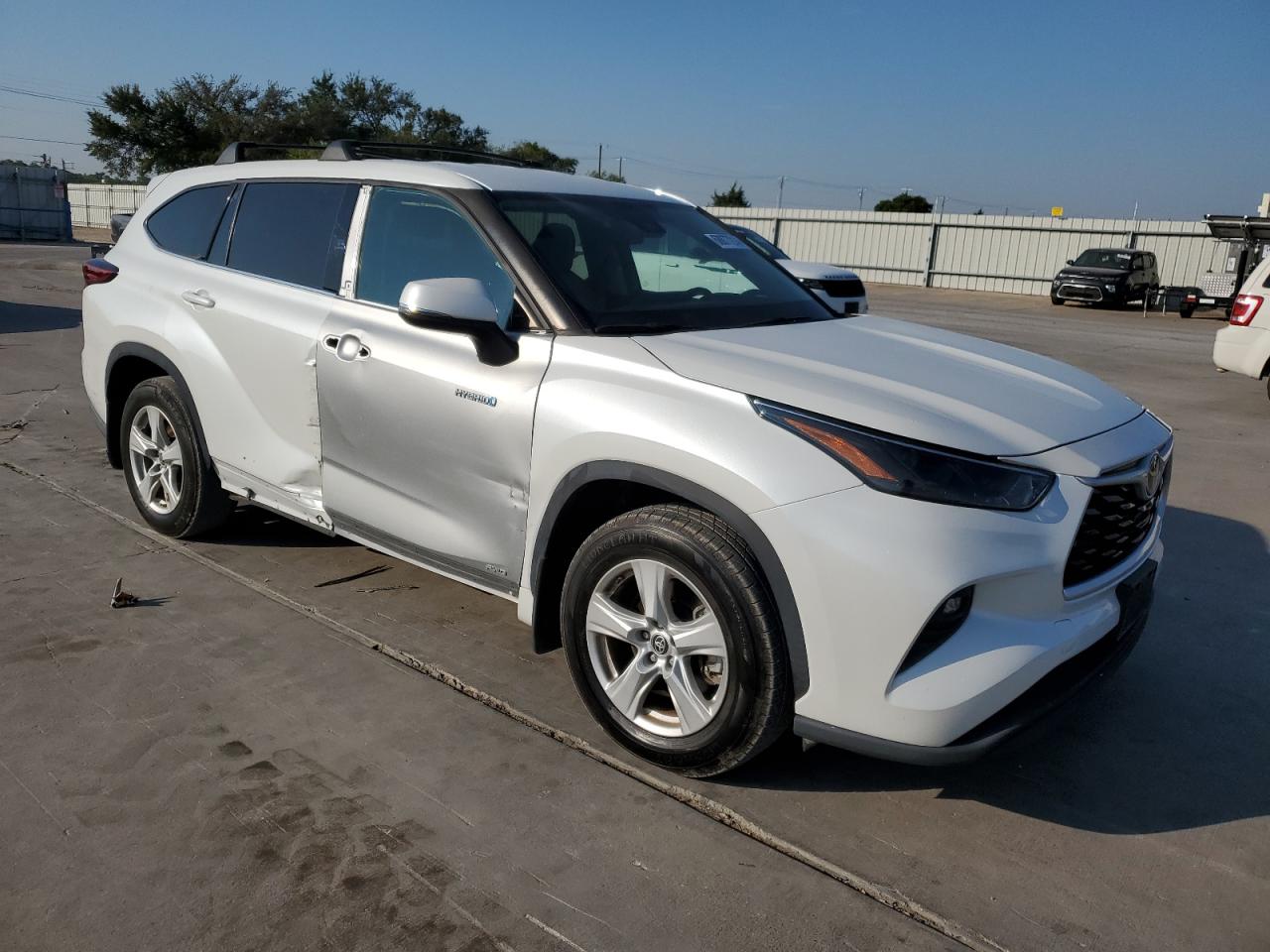 Lot #2791791184 2022 TOYOTA HIGHLANDER