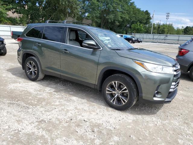 VIN 5TDBZRFH5KS722077 2019 Toyota Highlander, LE no.4