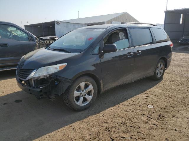 Toyota SIENNA LE