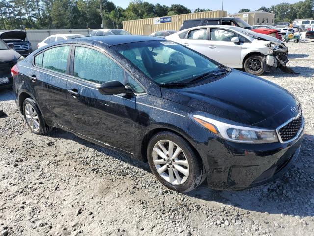 VIN 3KPFL4A77HE132194 2017 KIA Forte, LX no.4