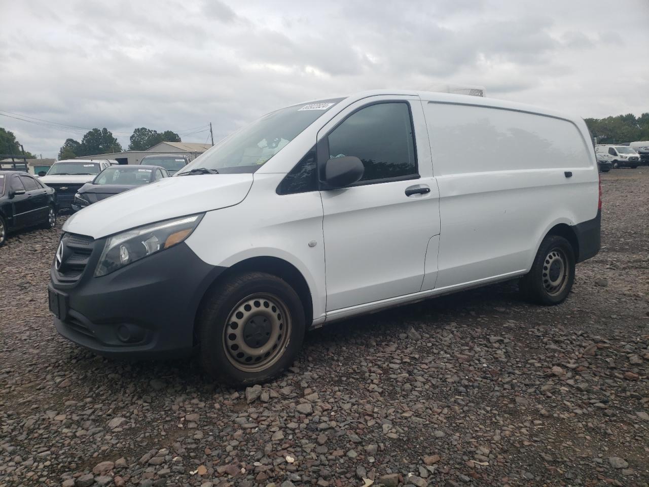  Salvage Mercedes-Benz Metris