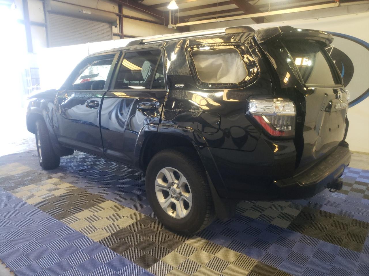 Lot #2918965583 2022 TOYOTA 4RUNNER SR