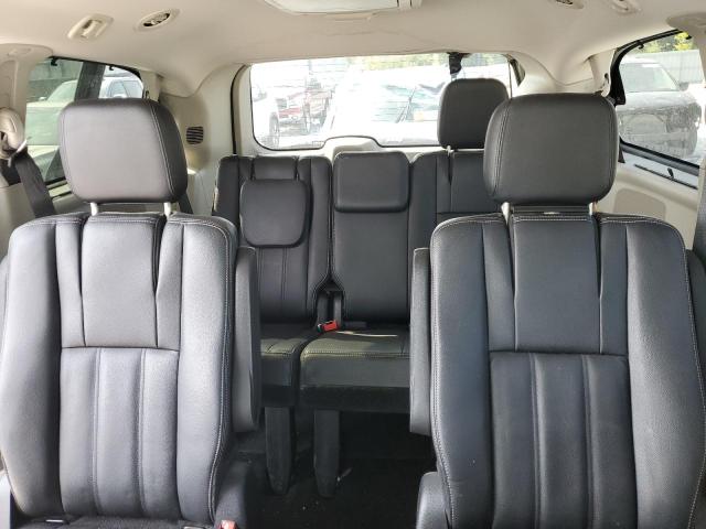 2015 CHRYSLER TOWN & COU - 2C4RC1BG2FR755518