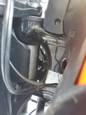 2021 KTM 890 DUKE R - VBKTU940XMM811897