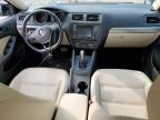 VOLKSWAGEN JETTA SE photo