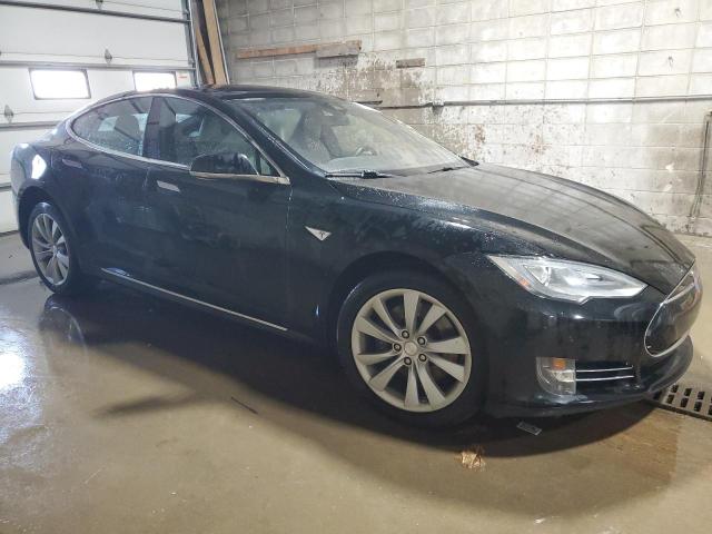 VIN 5YJSA1H2XFFP71299 2015 Tesla MODEL S, 85D no.4