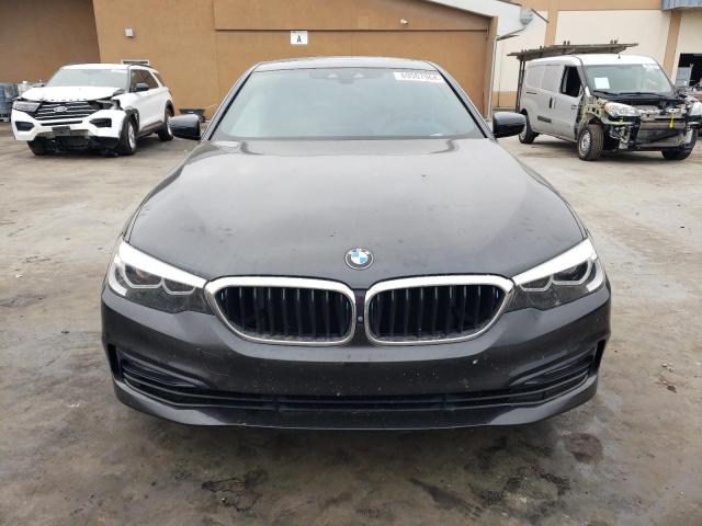 VIN WBAJA9C57JB032735 2018 BMW 5 Series, 530E no.5