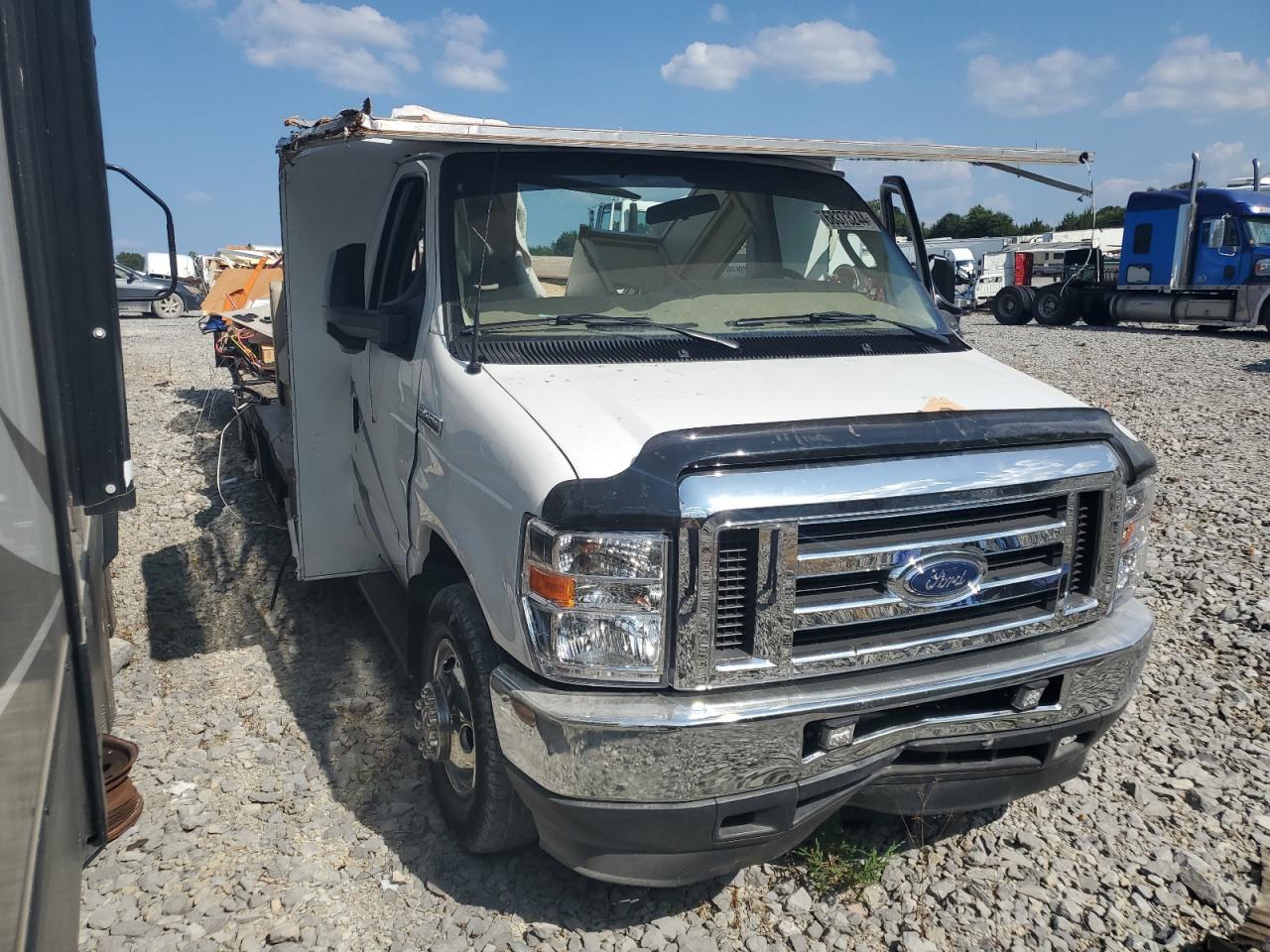 Ford E-450 2023 Econoline