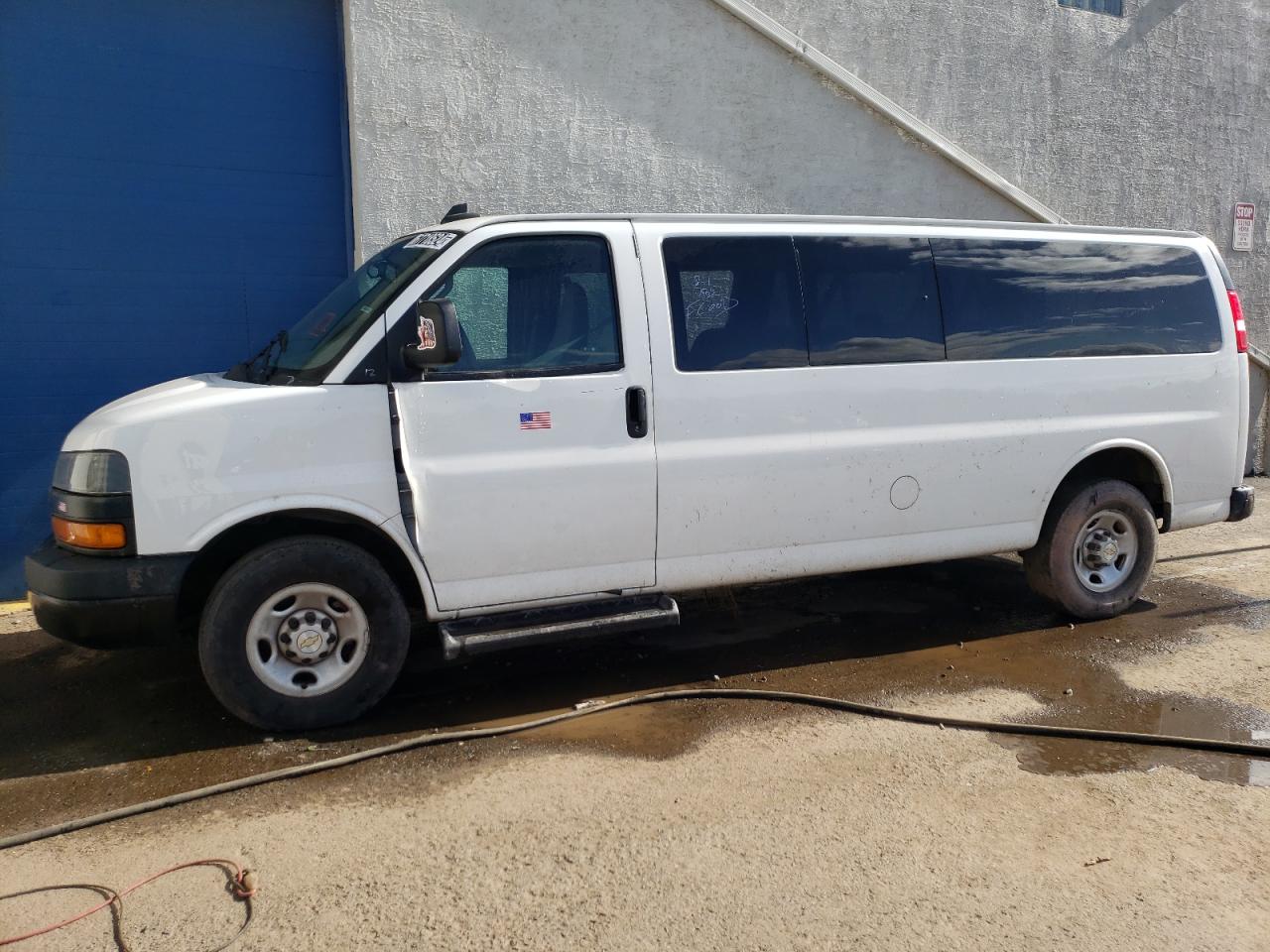 Chevrolet Express 2022 3500