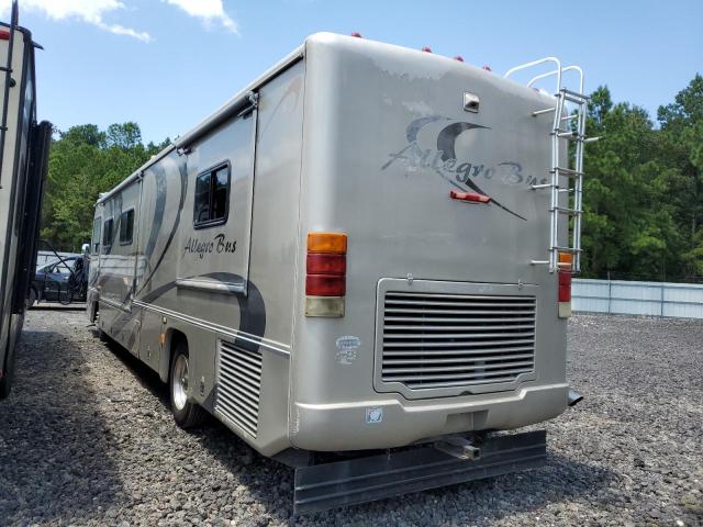 FREIGHTLINER CHASSIS X 2002 beige motorize diesel 4UZAAHBS42CK52040 photo #4