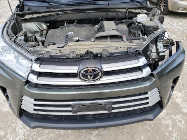 VIN 5TDBZRFH5KS722077 2019 Toyota Highlander, LE no.12