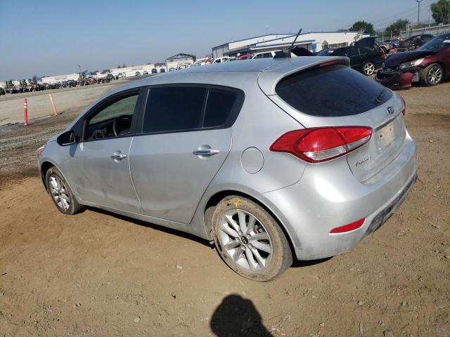 VIN KNAFK5A85H5676512 2017 KIA Forte, LX no.2