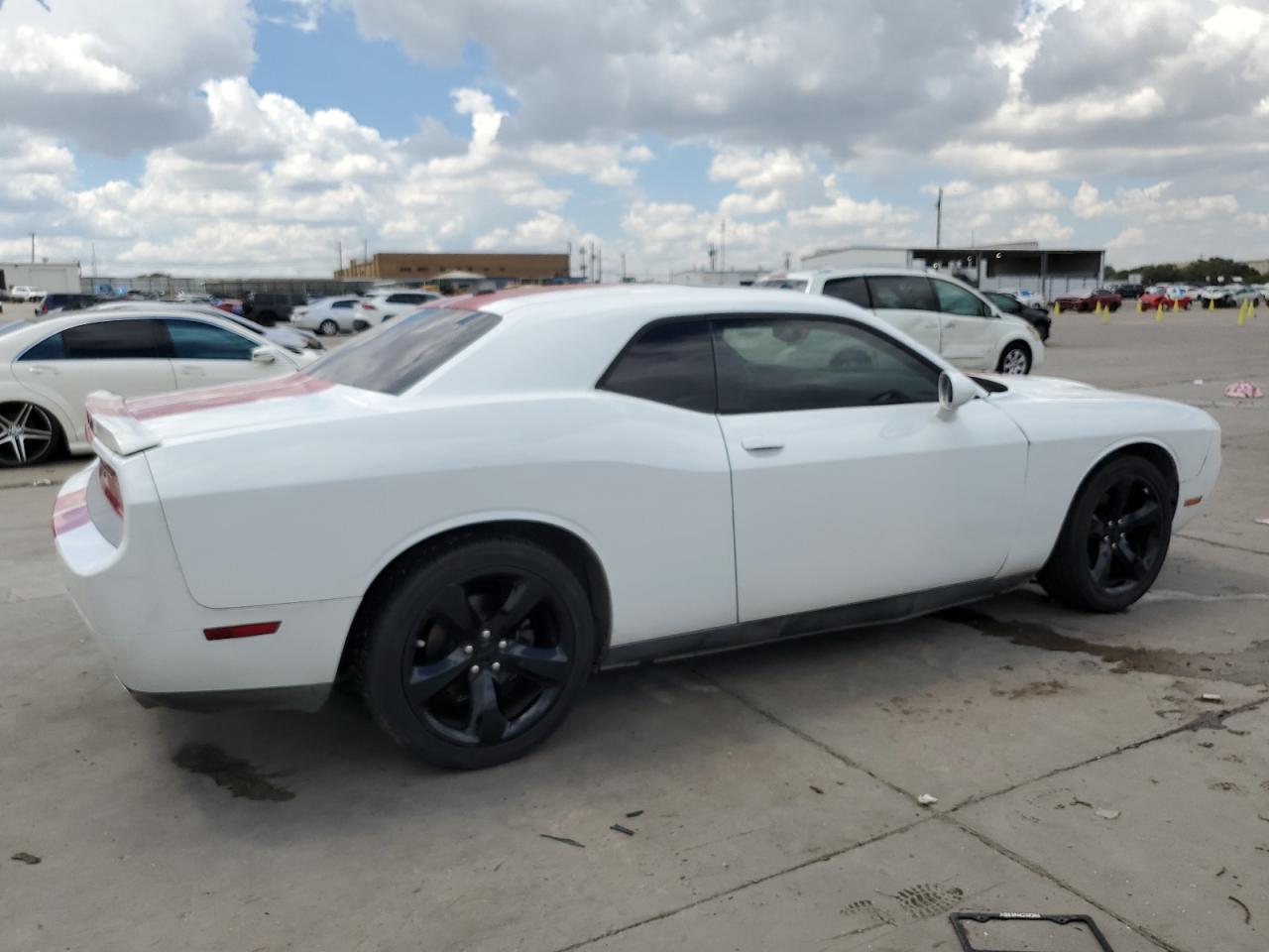 Lot #2869860640 2013 DODGE CHALLENGER