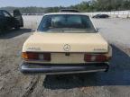 MERCEDES-BENZ 240 D photo