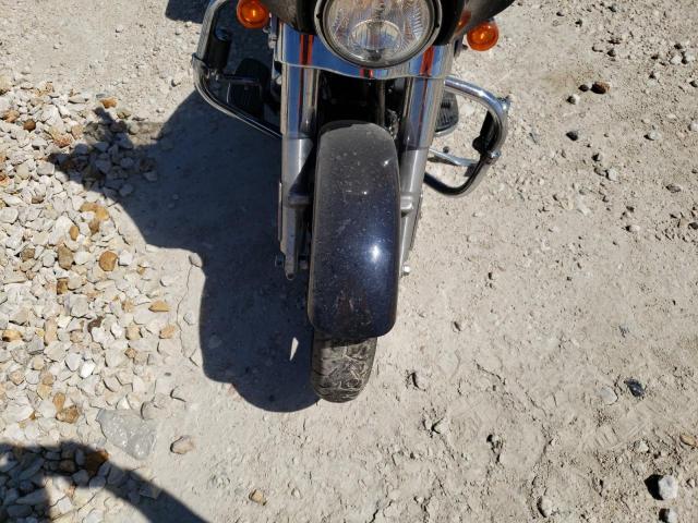 2019 HARLEY-DAVIDSON FLHX - 1HD1KBC17KB618145