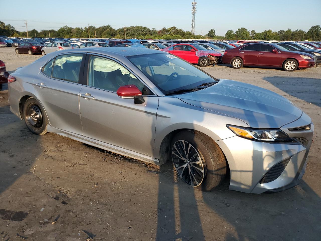 Lot #2789474491 2020 TOYOTA CAMRY SE