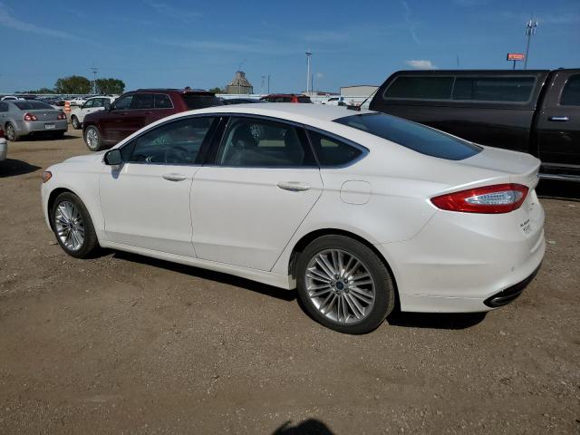 VIN 3FA6P0T91GR313798 2016 Ford Fusion, SE no.2