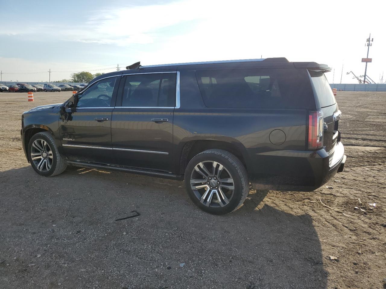 Lot #2823941042 2020 GMC YUKON XL D