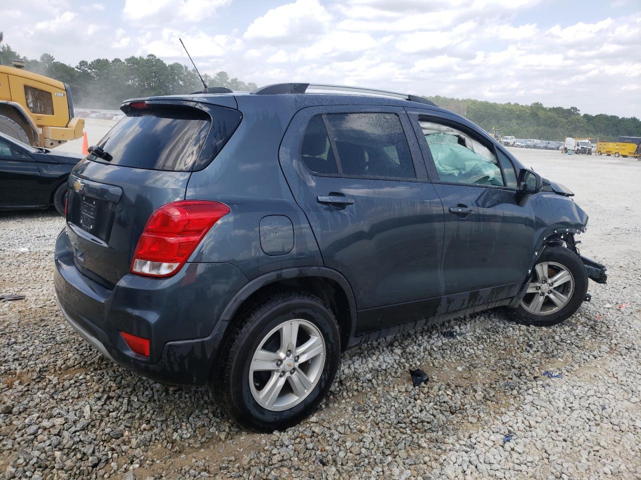 Lot #2852547914 2021 CHEVROLET TRAX 1LT