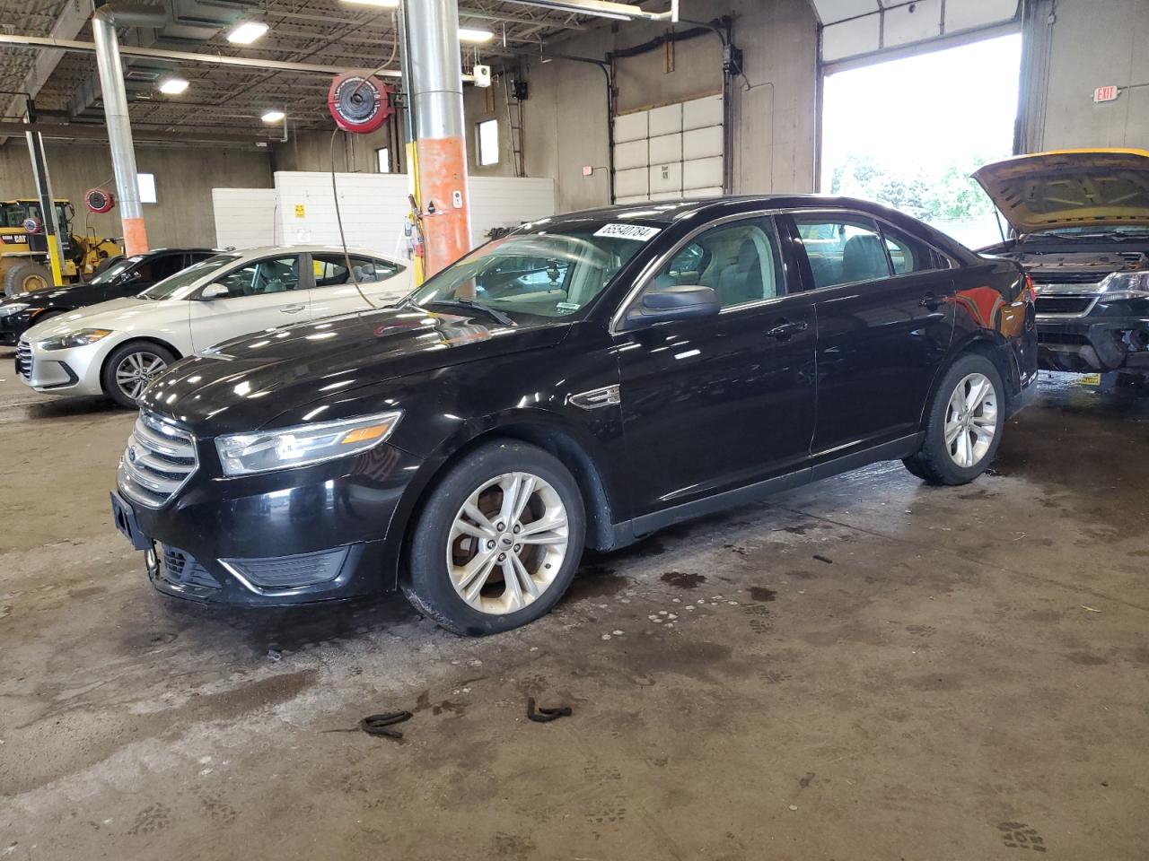 FORD TAURUS SE
