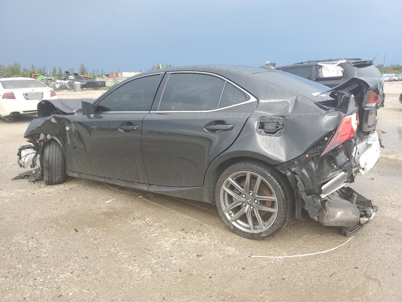 Lot #3030683100 2018 LEXUS IS 300