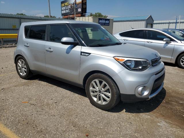 VIN KNDJP3A54J7580356 2018 KIA Soul, + no.4