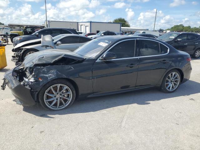 ZARFAECN6H7556706 Alfa Romeo Giulia Ti 2017