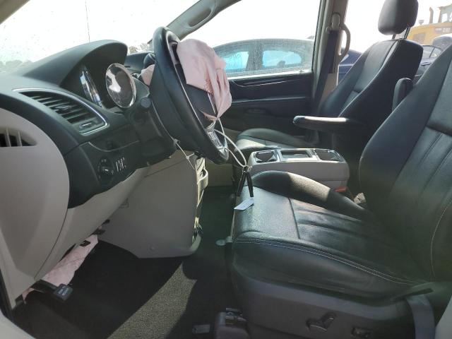 2015 CHRYSLER TOWN & COU - 2C4RC1BG2FR755518
