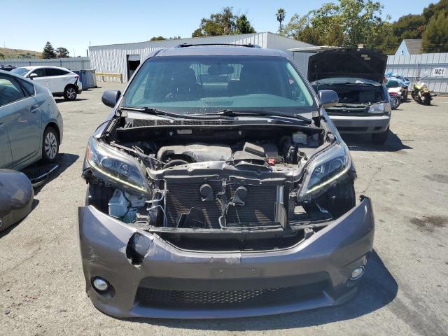 2017 TOYOTA SIENNA SE 5TDXZ3DC9HS880134