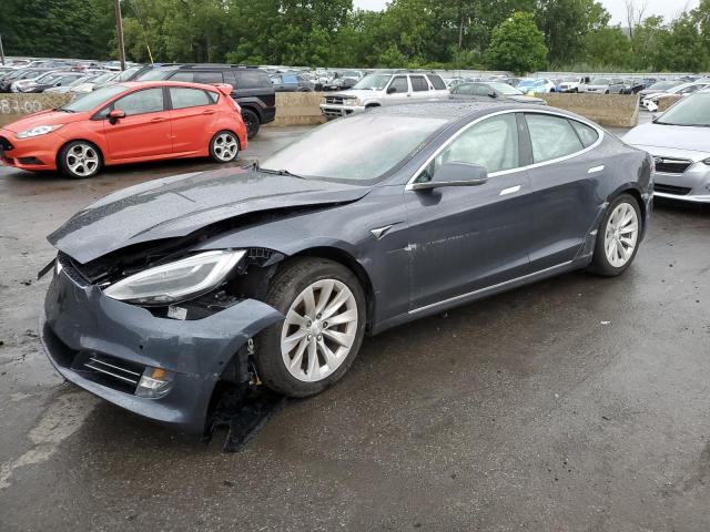 VIN 5YJSA1E25JF275632 2018 Tesla MODEL S no.1