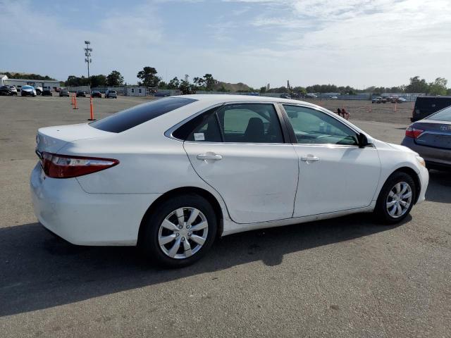 VIN 4T1BF1FKXFU007783 2015 Toyota Camry, LE no.3