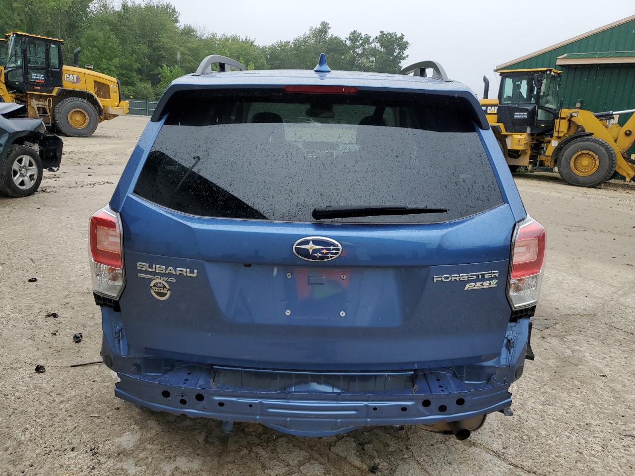 Lot #2907439042 2017 SUBARU FORESTER 2