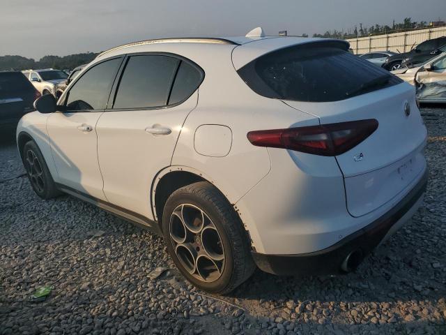 VIN ZASFAKPN4J7B84329 2018 Alfa Romeo Stelvio, Sport no.2