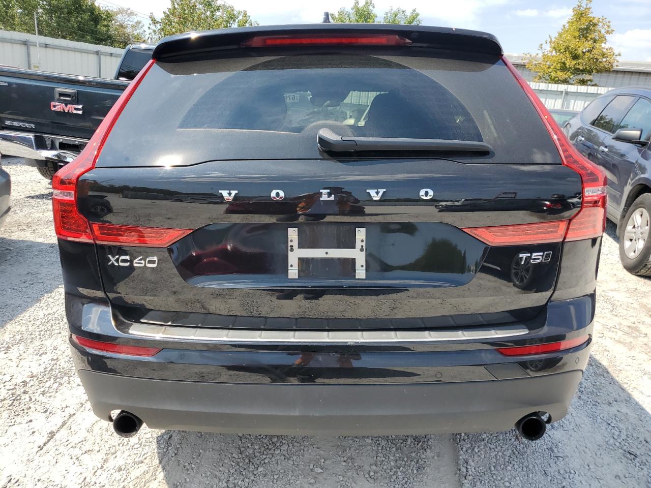 Lot #2888607132 2019 VOLVO XC60 T5